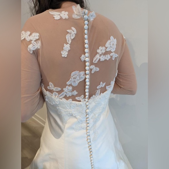 Legends by Romona Keveza Bridal Dress - Picture 12 of 14